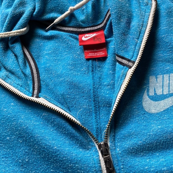 Woman’s Nike zip up bright blue size medium - Picture 2 of 2